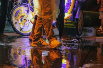 Photo orange pants